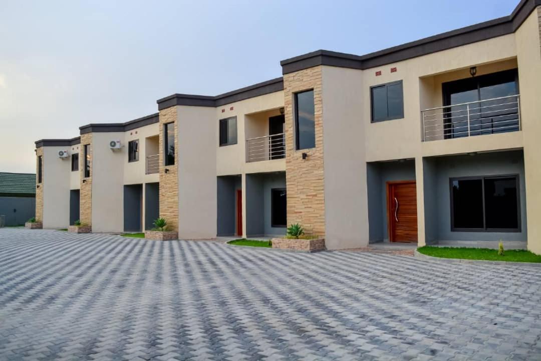 Royal Villa Suites Lusaka Exterior foto
