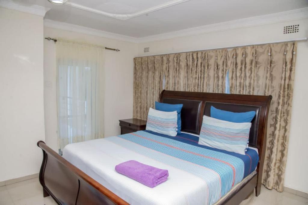 Royal Villa Suites Lusaka Exterior foto